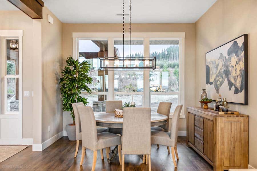 The Hart Custom Home Dining Room