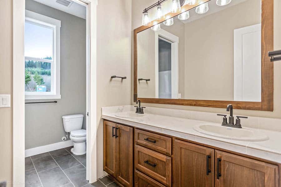 The Hart Custom Home Bathroom