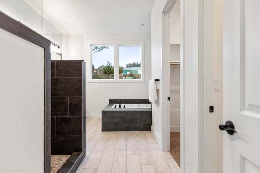 The Hart Custom Home Bathroom