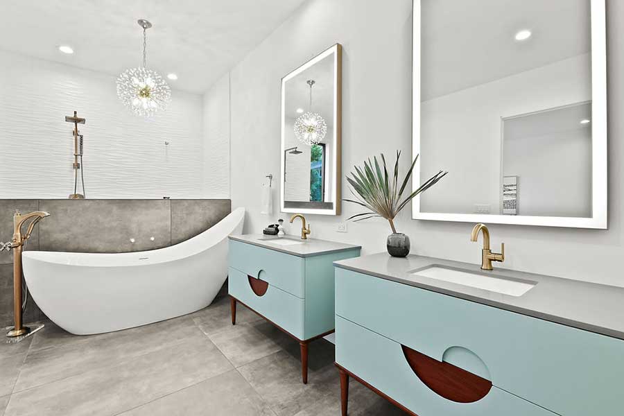 Fusion Oasis Custom Home Bathroom